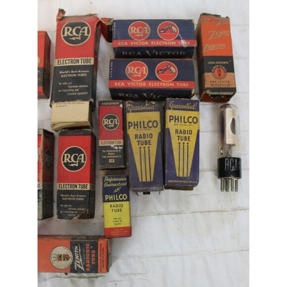 33 Pc VTG 40's 50's Radio Electron Tube Lot TV Vacuum Light RCA Zenith Fall Out - Picture 4 of 8